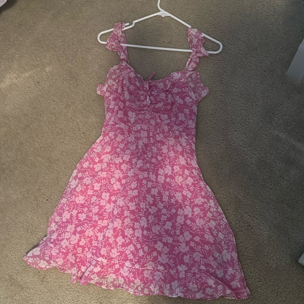 Lulus pink and white floral dress